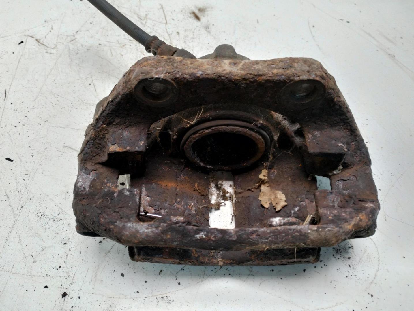 Суппорт передний левый