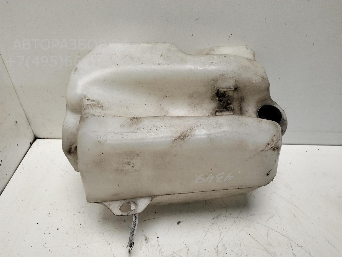 Бачок омывателя лобового стекла