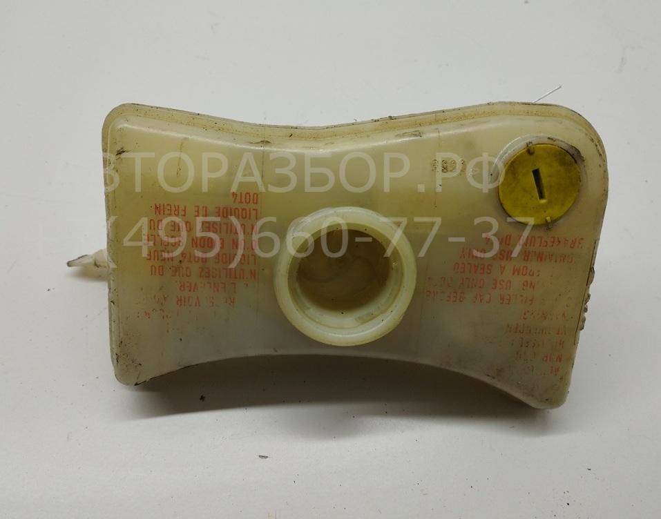 Бачок главного тормозного цилиндра