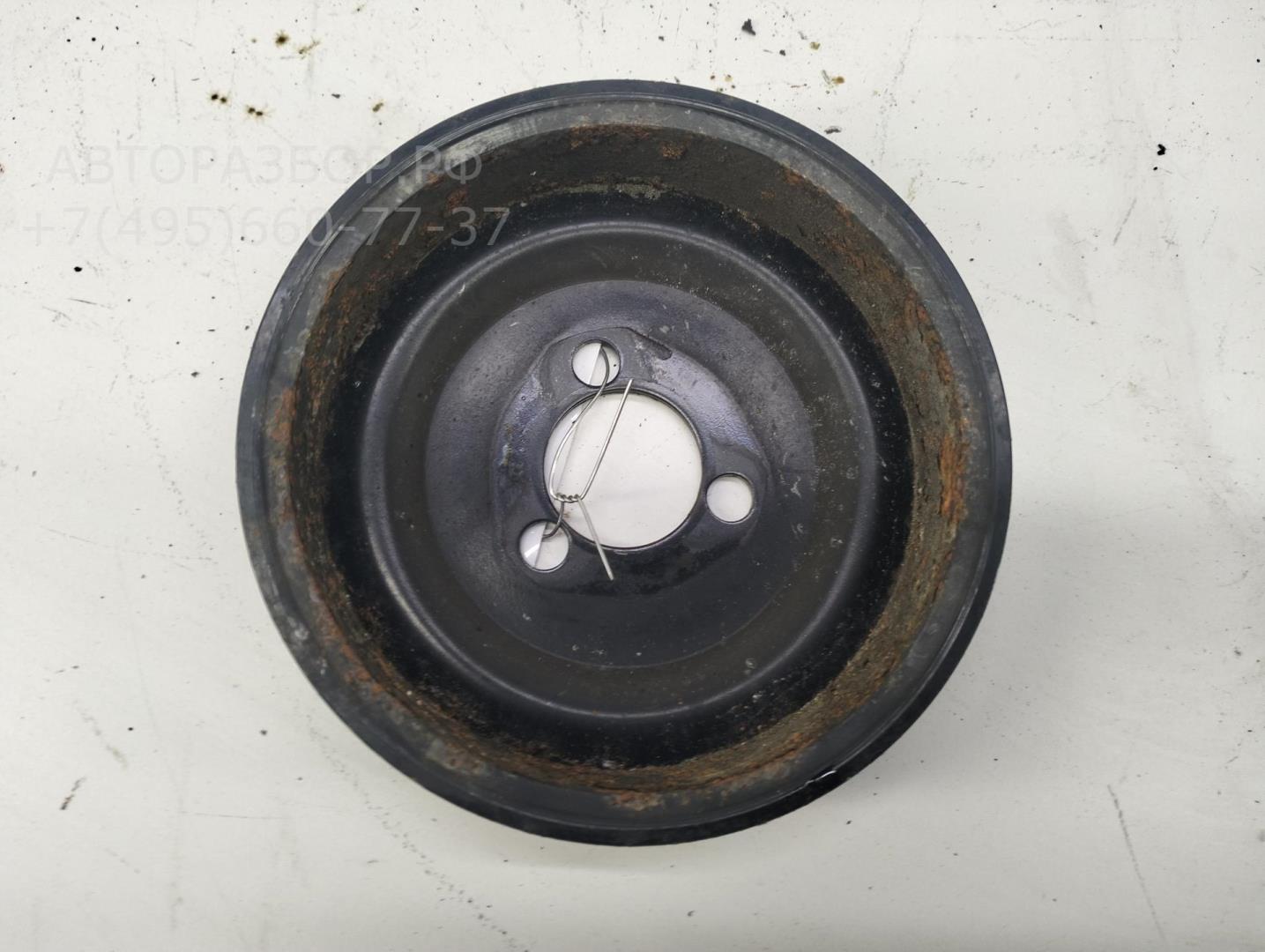Шкив водяного насоса (помпы)