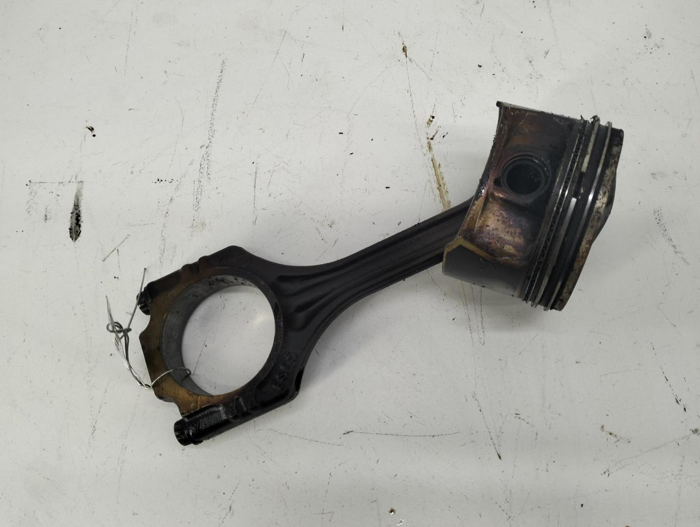 Поршень с шатуном для Golf V (1K1) 2003-2009