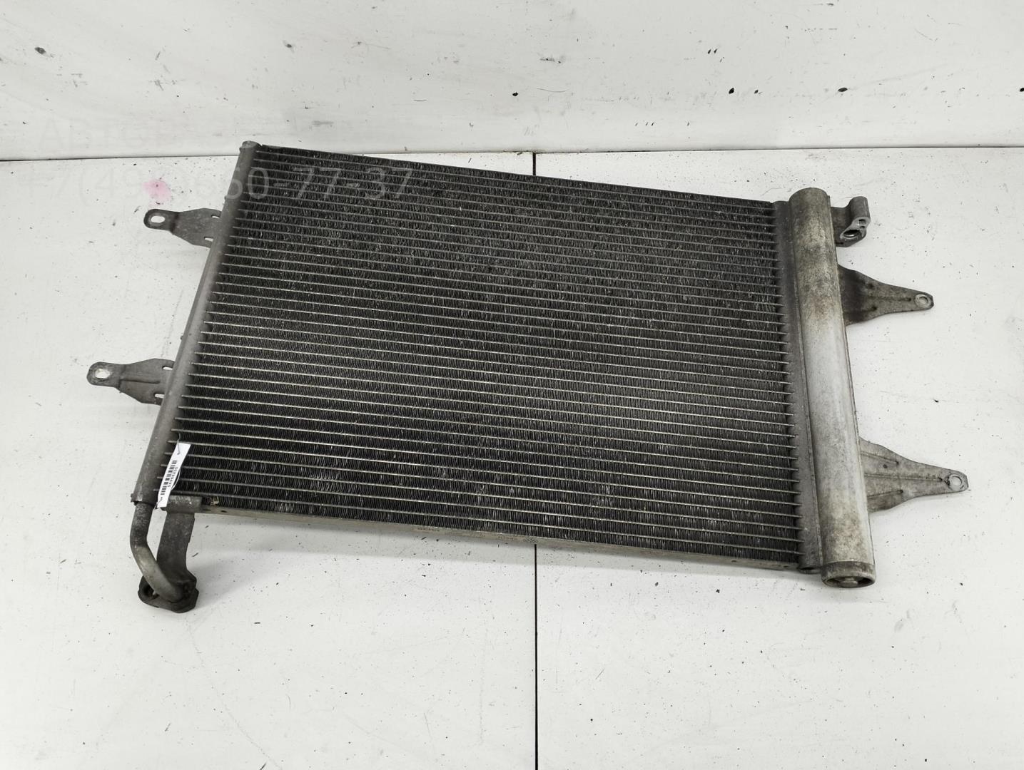 Радиатор кондиционера / конденсер