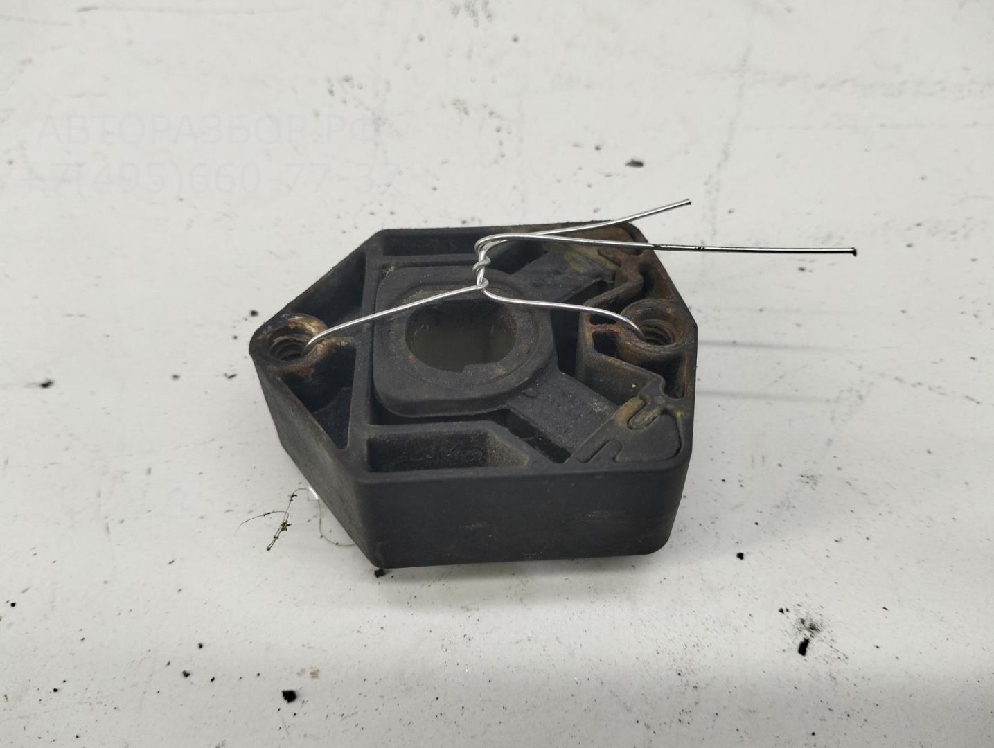 Кронштейн радиатора