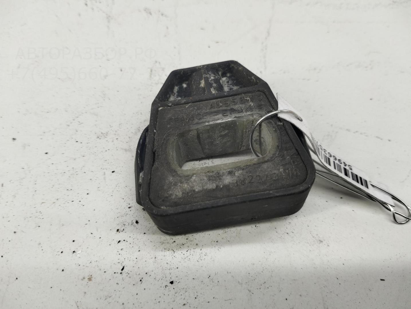 Кронштейн радиатора