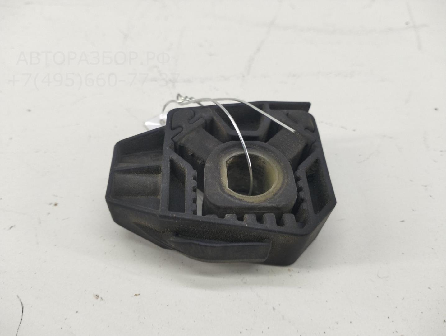 Кронштейн радиатора