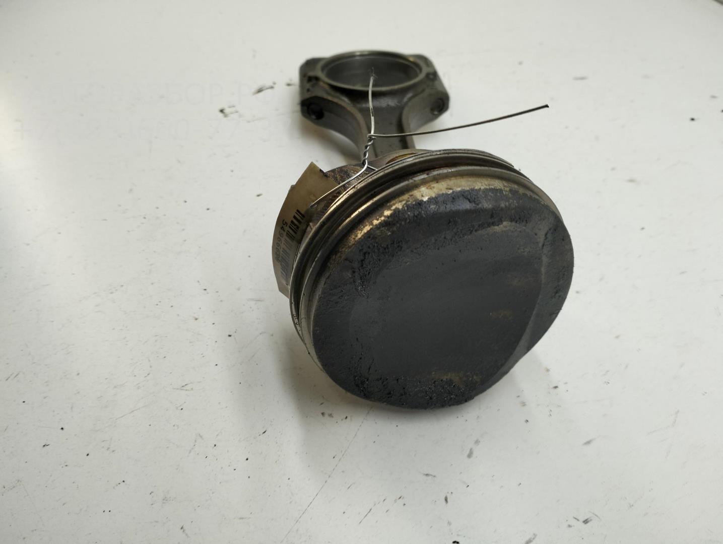 Поршень с шатуном