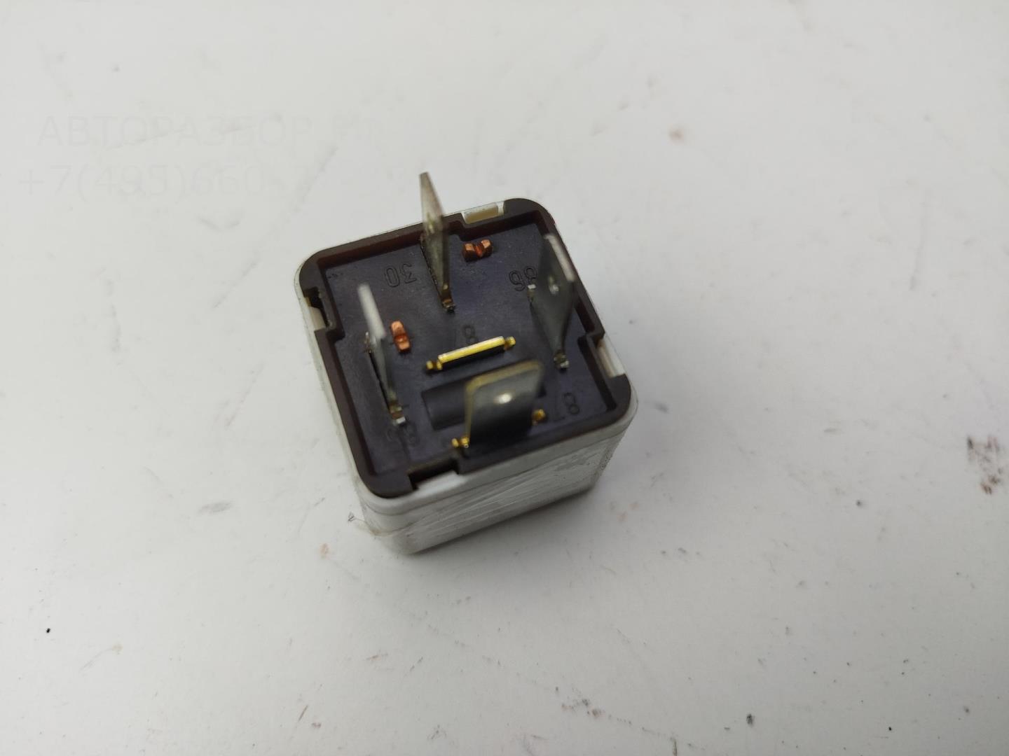 Реле топливного насоса