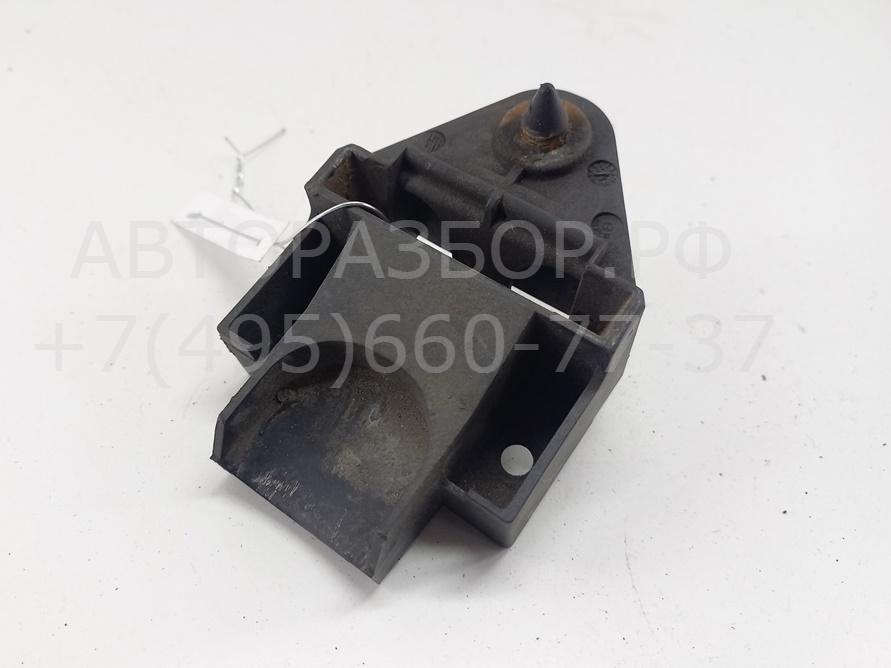 Кронштейн радиатора