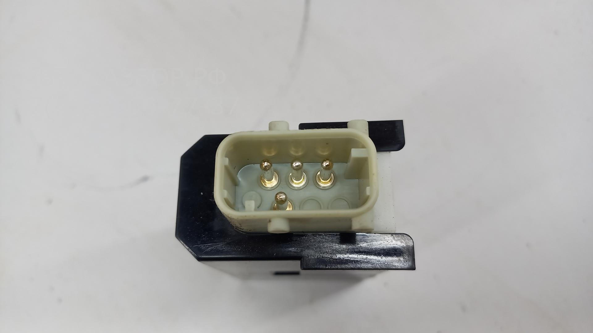 Активатор замка двери