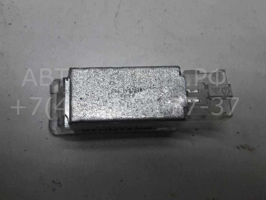 Плафон салонный