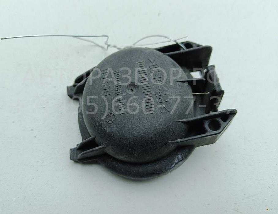 Крышка фары левой