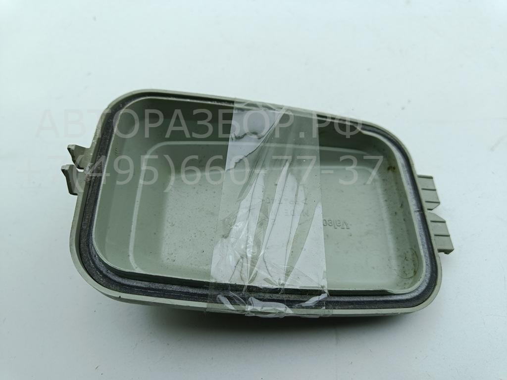 Крышка фары левой