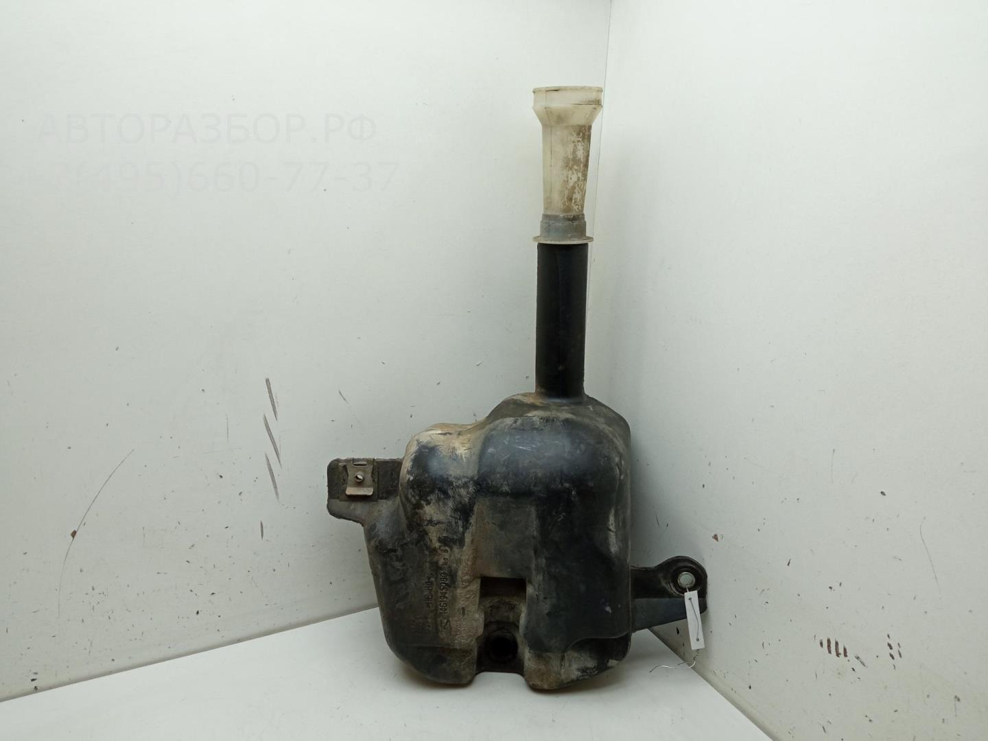 Бачок омывателя лобового стекла