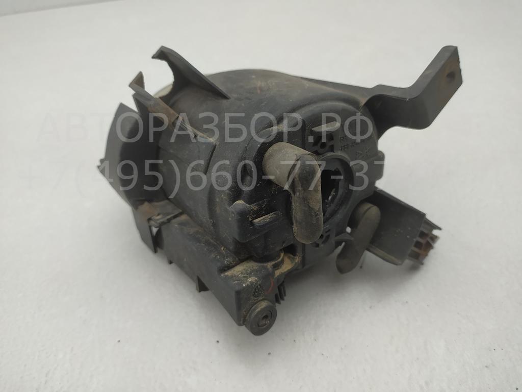 Фара противотуманная правая