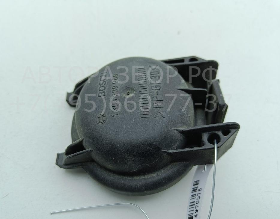 Крышка фары левой