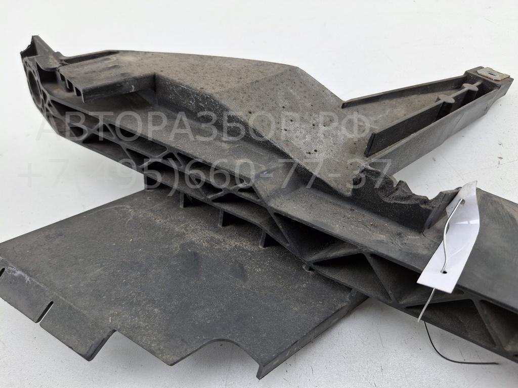 Крепеж фары