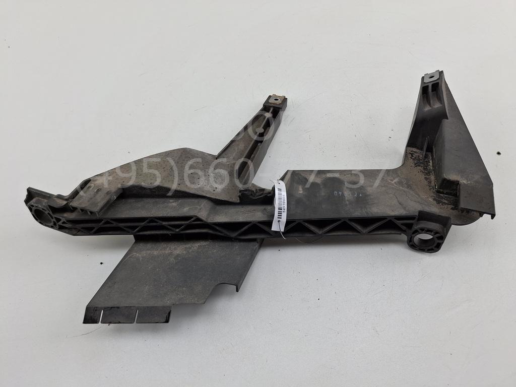 Крепеж фары