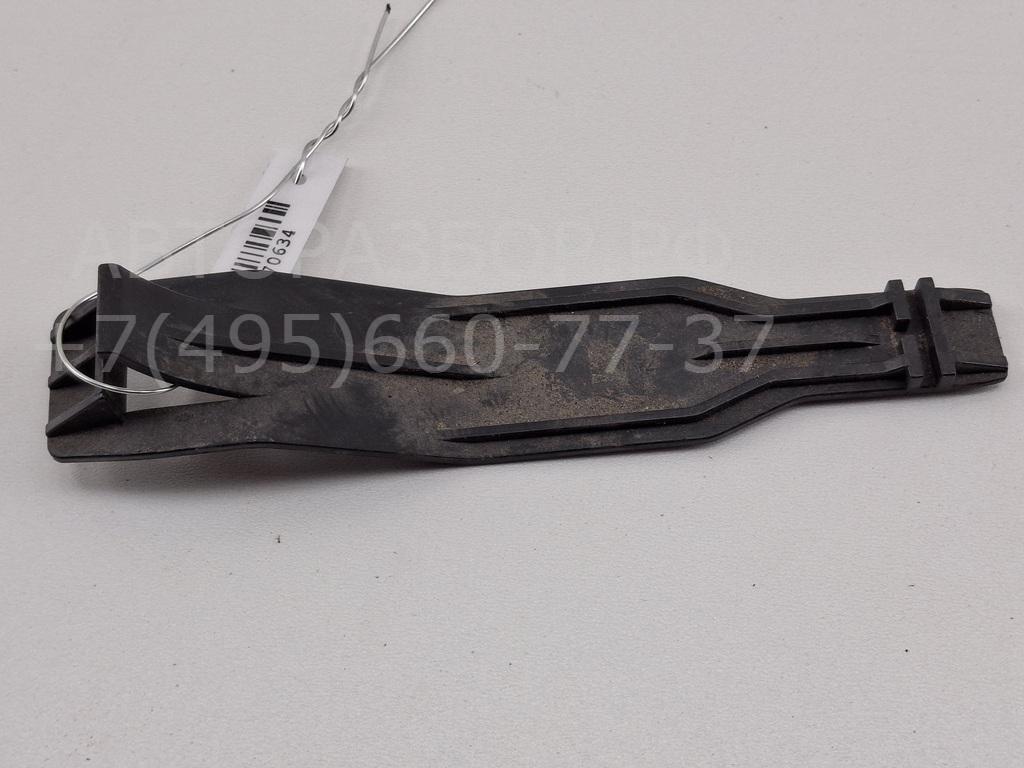 Крепеж фары