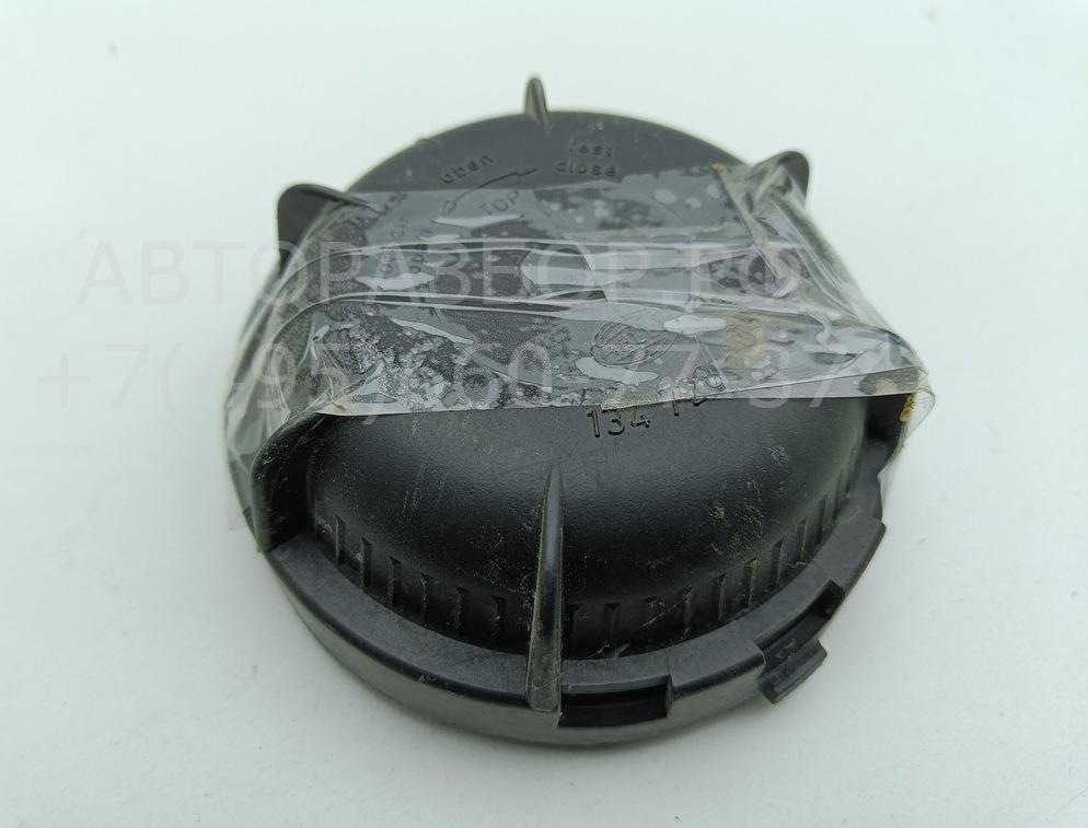 Крышка фары левой