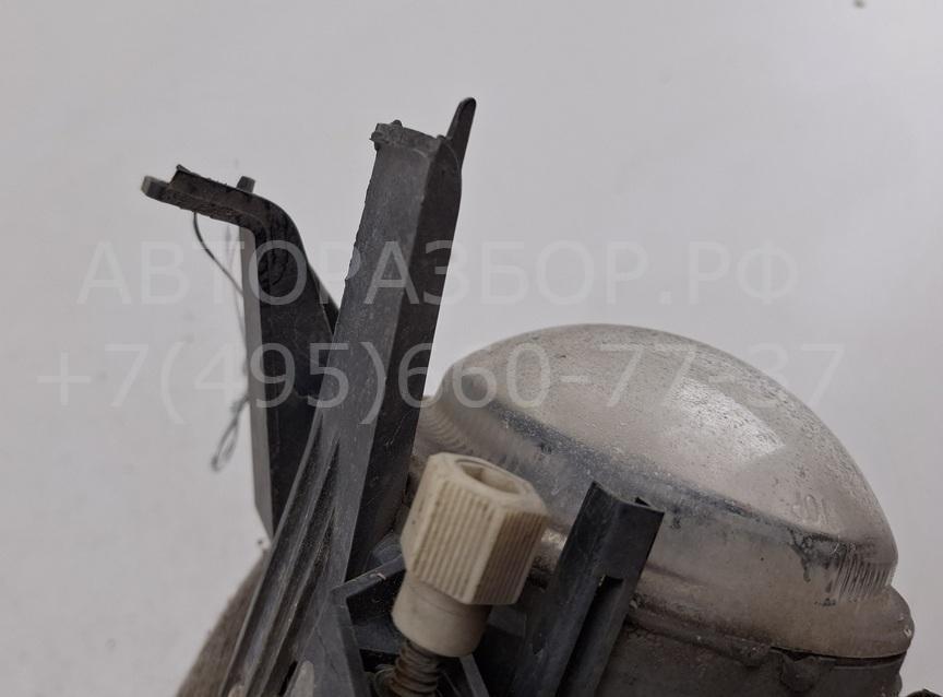 Фара противотуманная правая