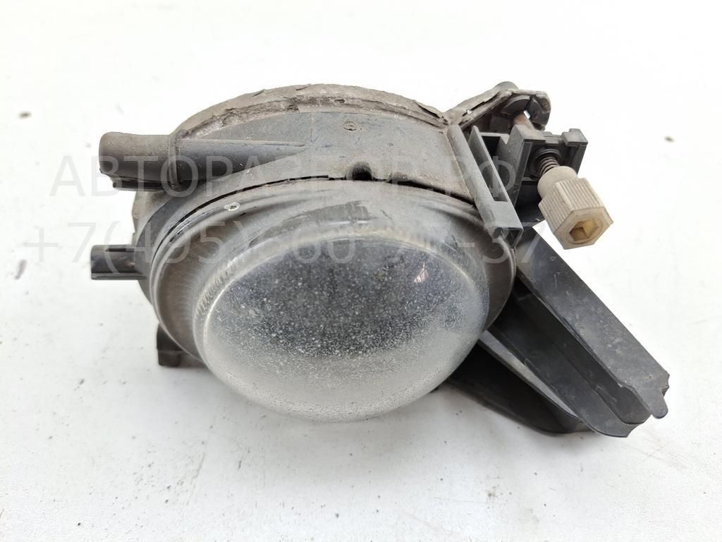 Фара противотуманная правая