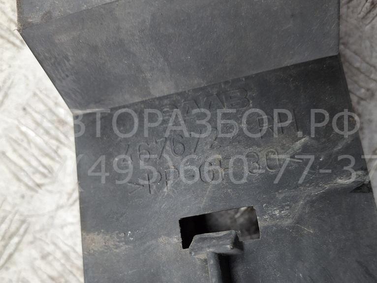 Кронштейн переднего бампера правый