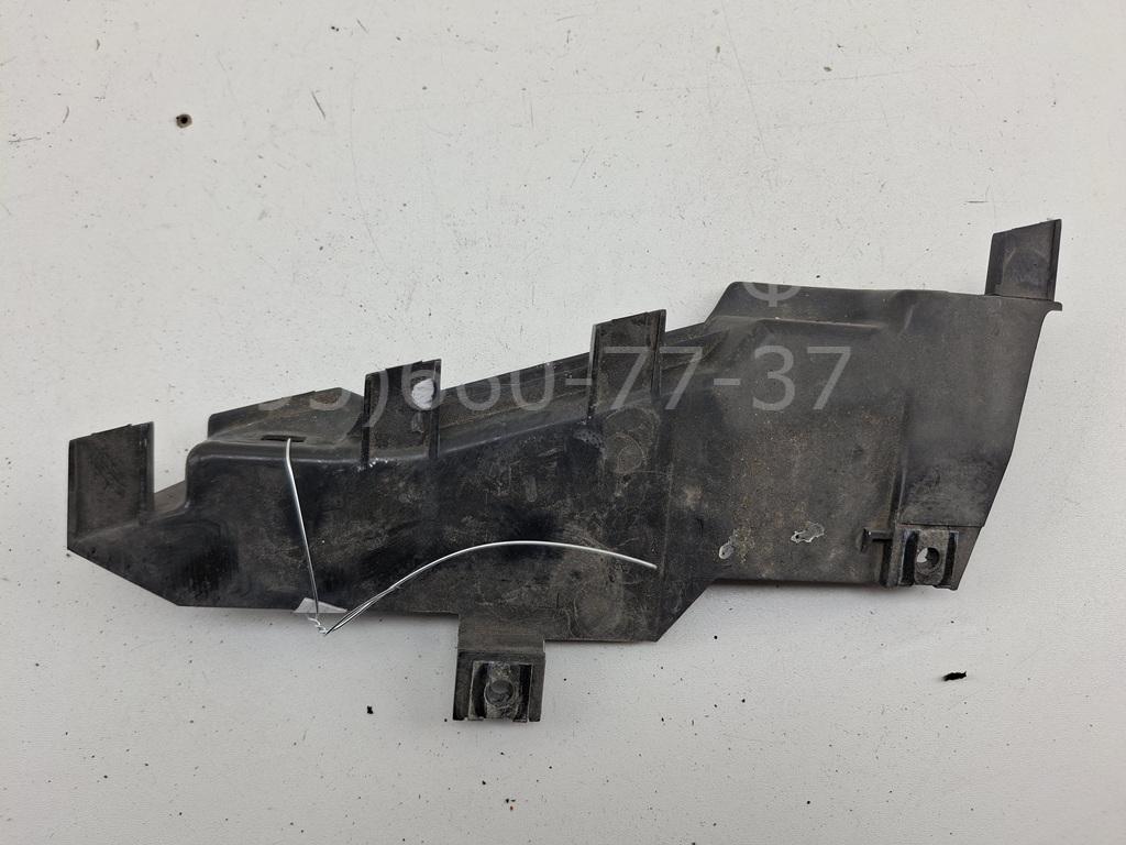 Крепеж фары