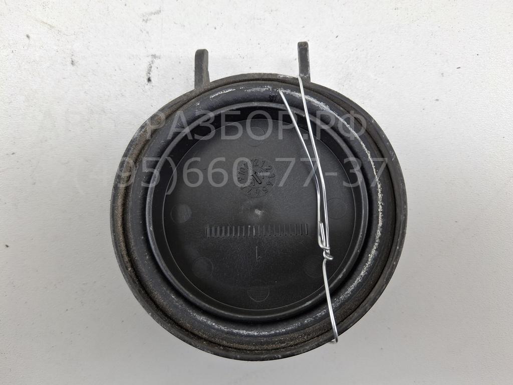 Крышка фары левой