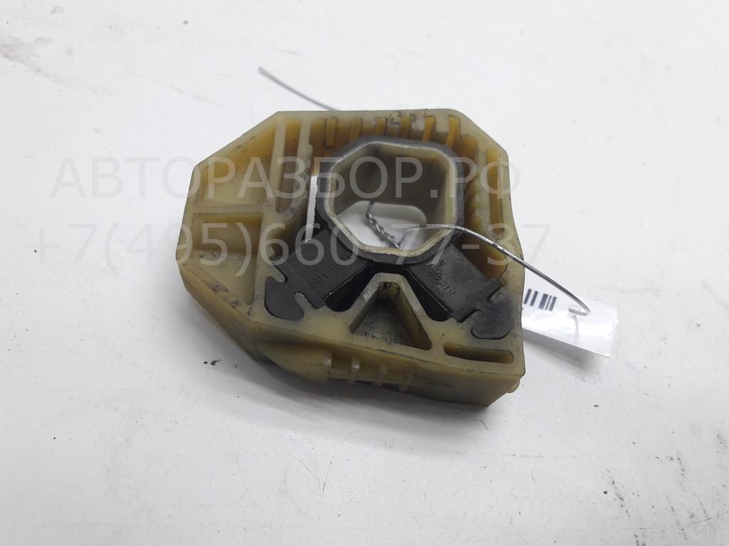 Кронштейн радиатора