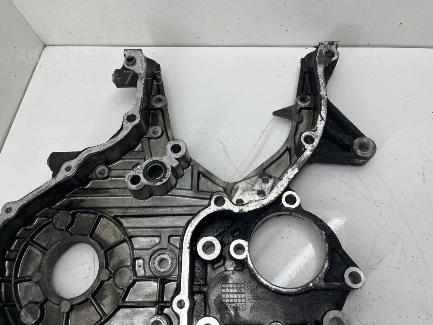 Крышка двигателя