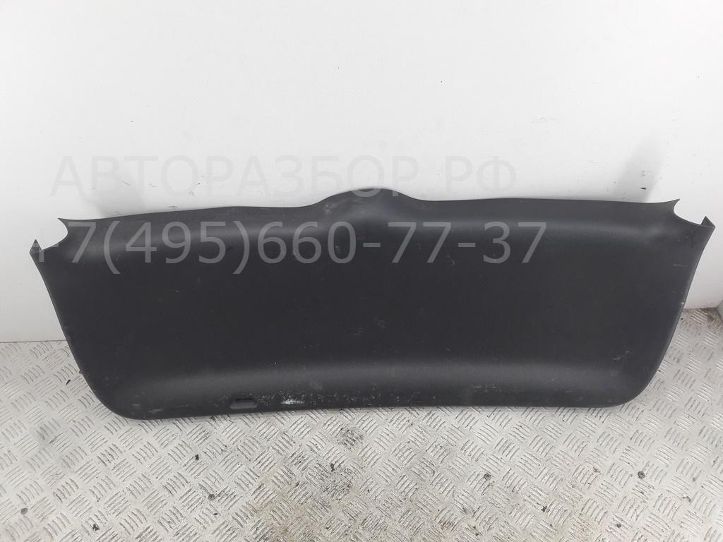 Обшивка крышки багажника
