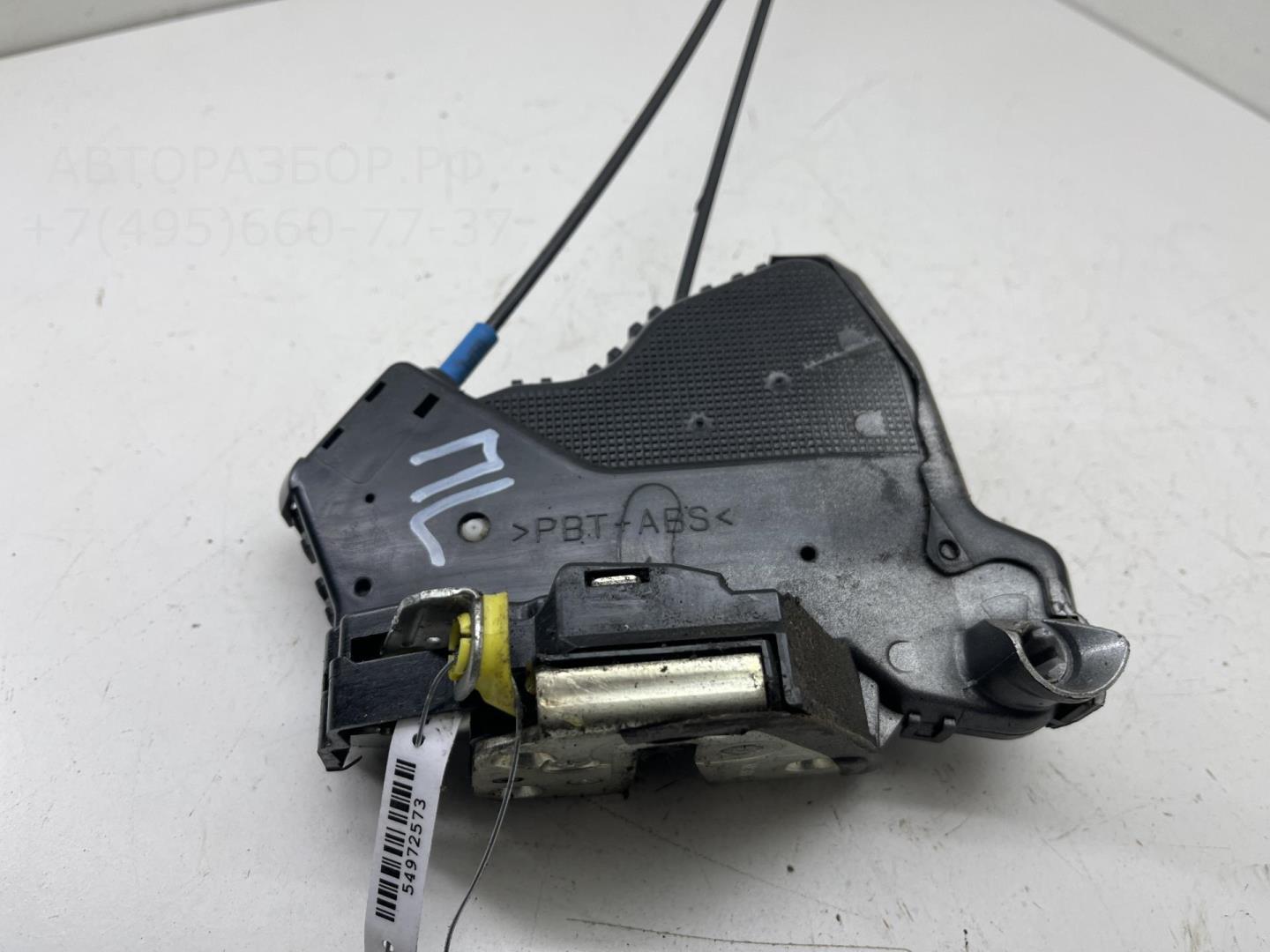 Замок двери передней левой