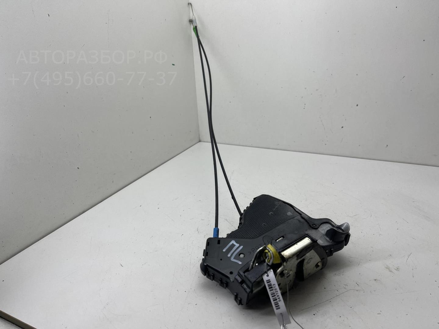 Замок двери передней левой