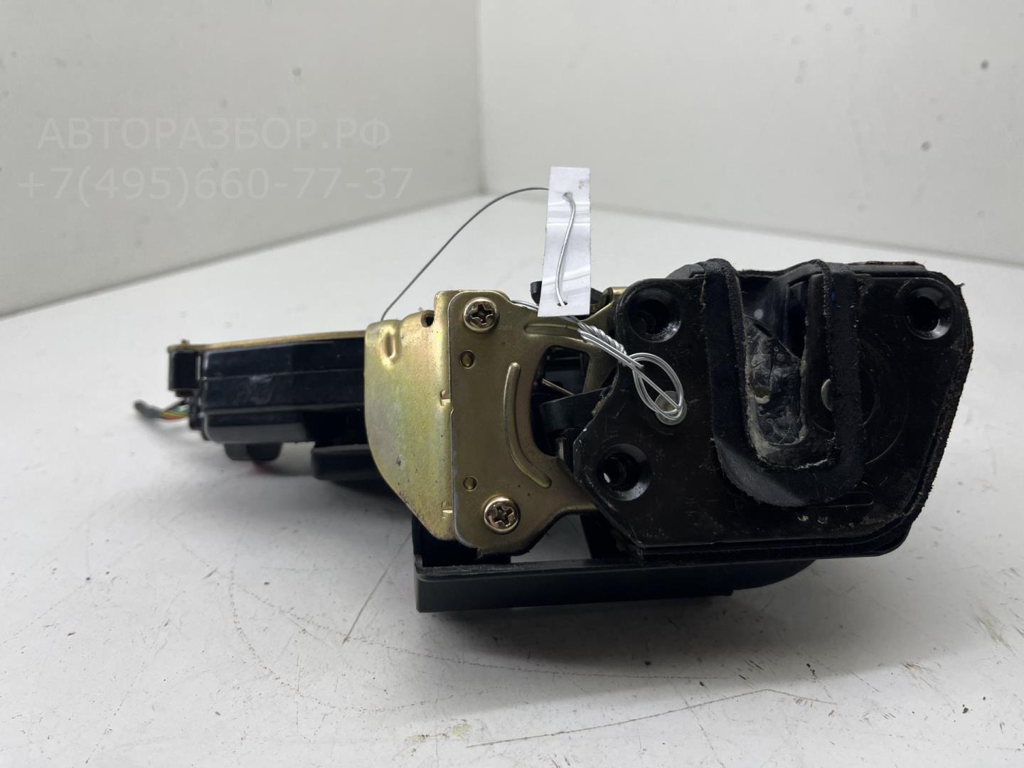 Замок двери задней правой