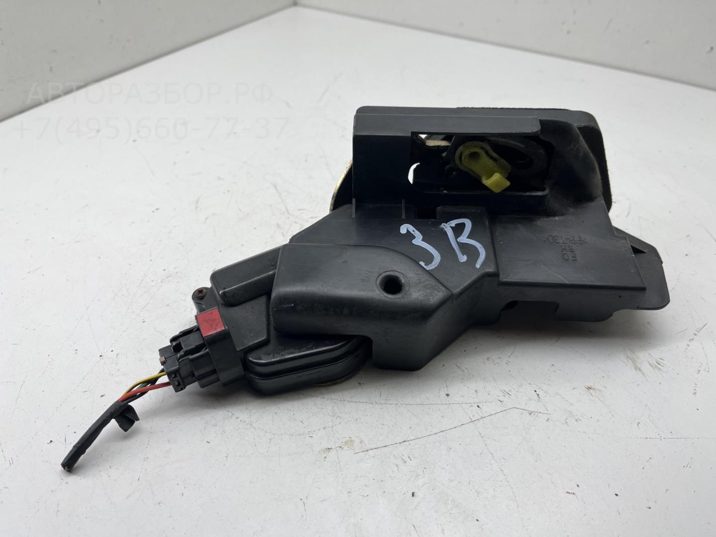 Замок двери задней правой