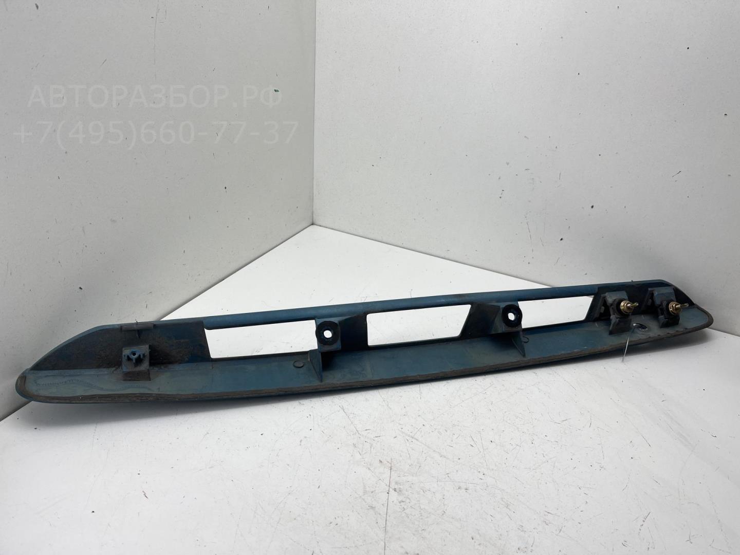 Накладка крышки багажника