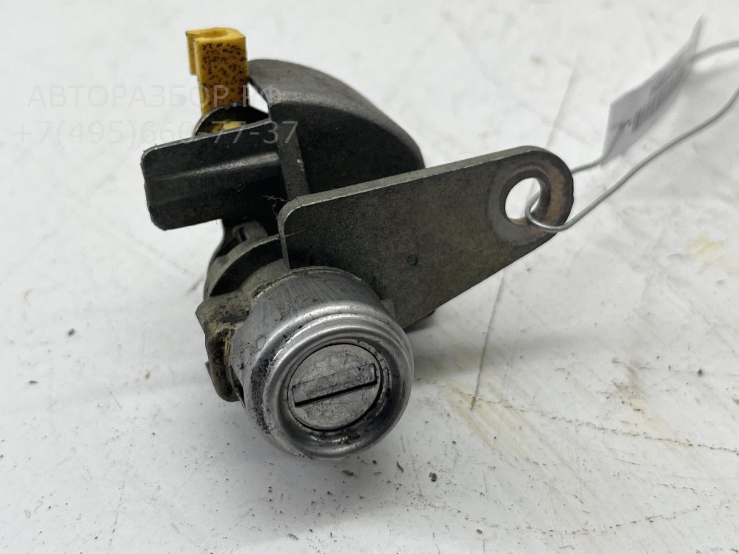 Вставка замка двери