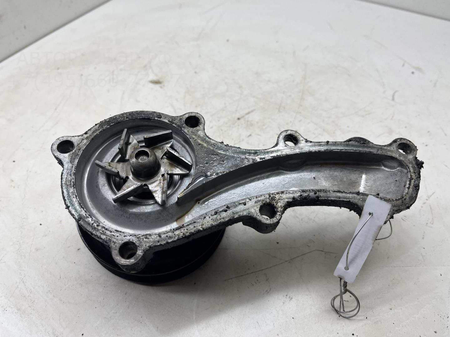 Насос водяной (помпа)