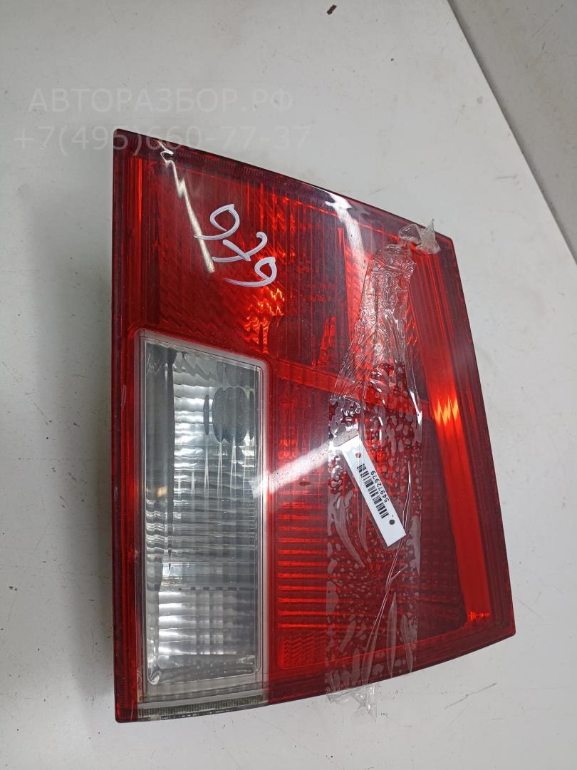 Фонарь задний внутренний правый