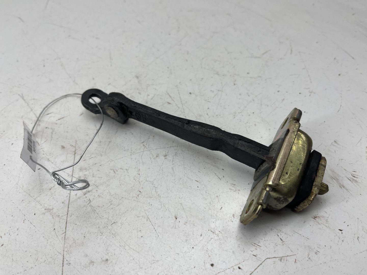 Ограничитель двери