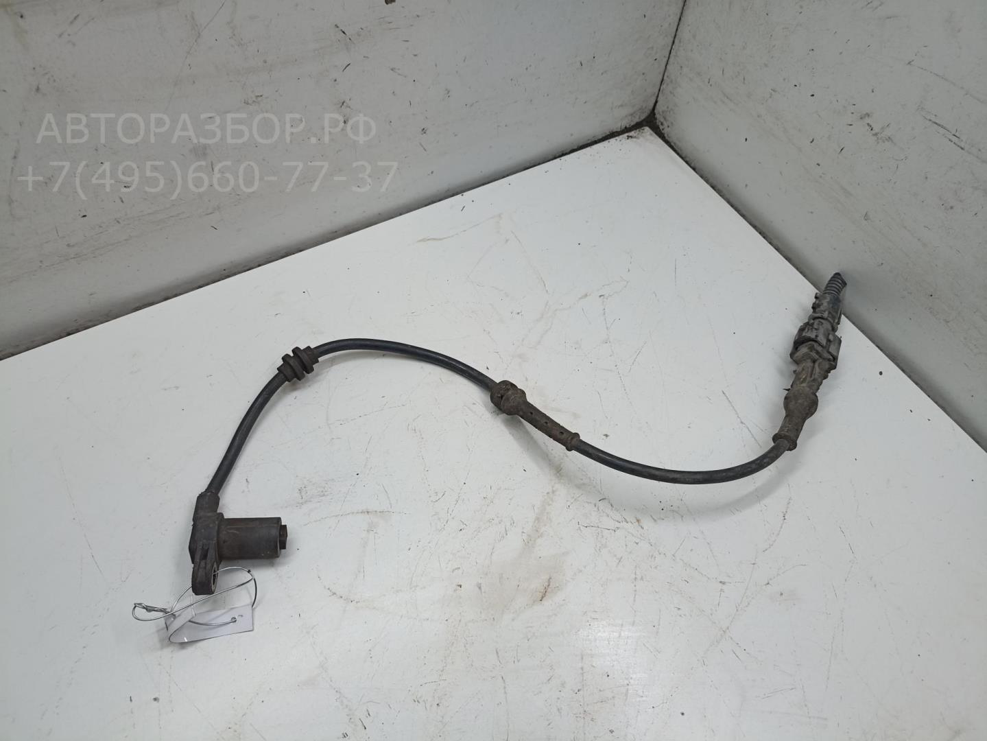 Датчик ABS передний