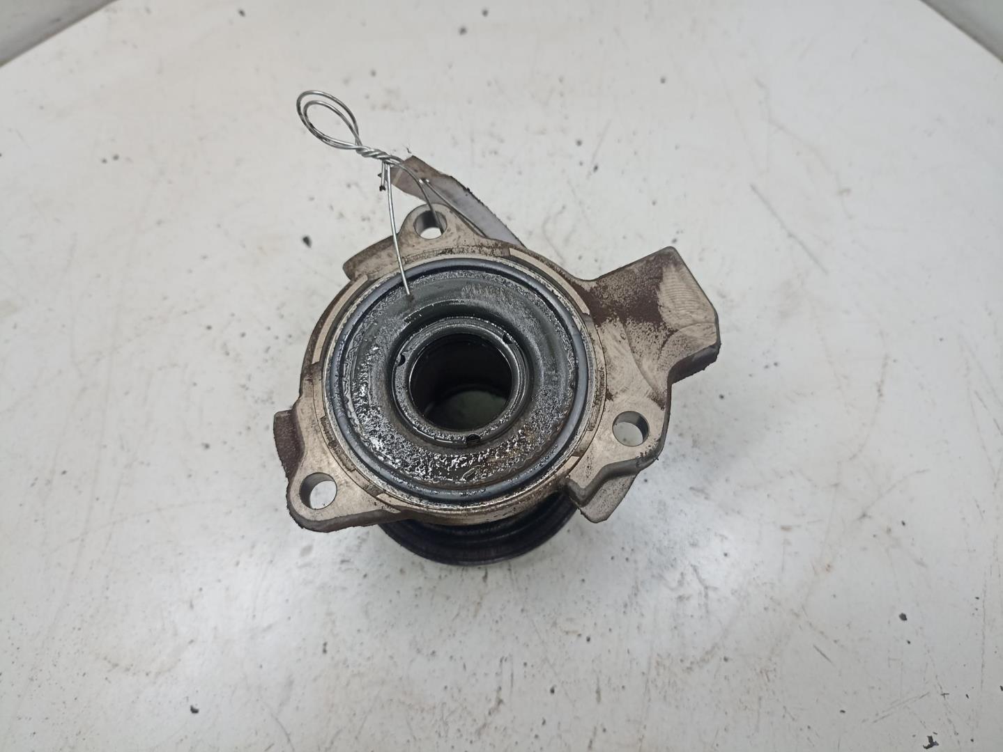 Цилиндр сцепления рабочий