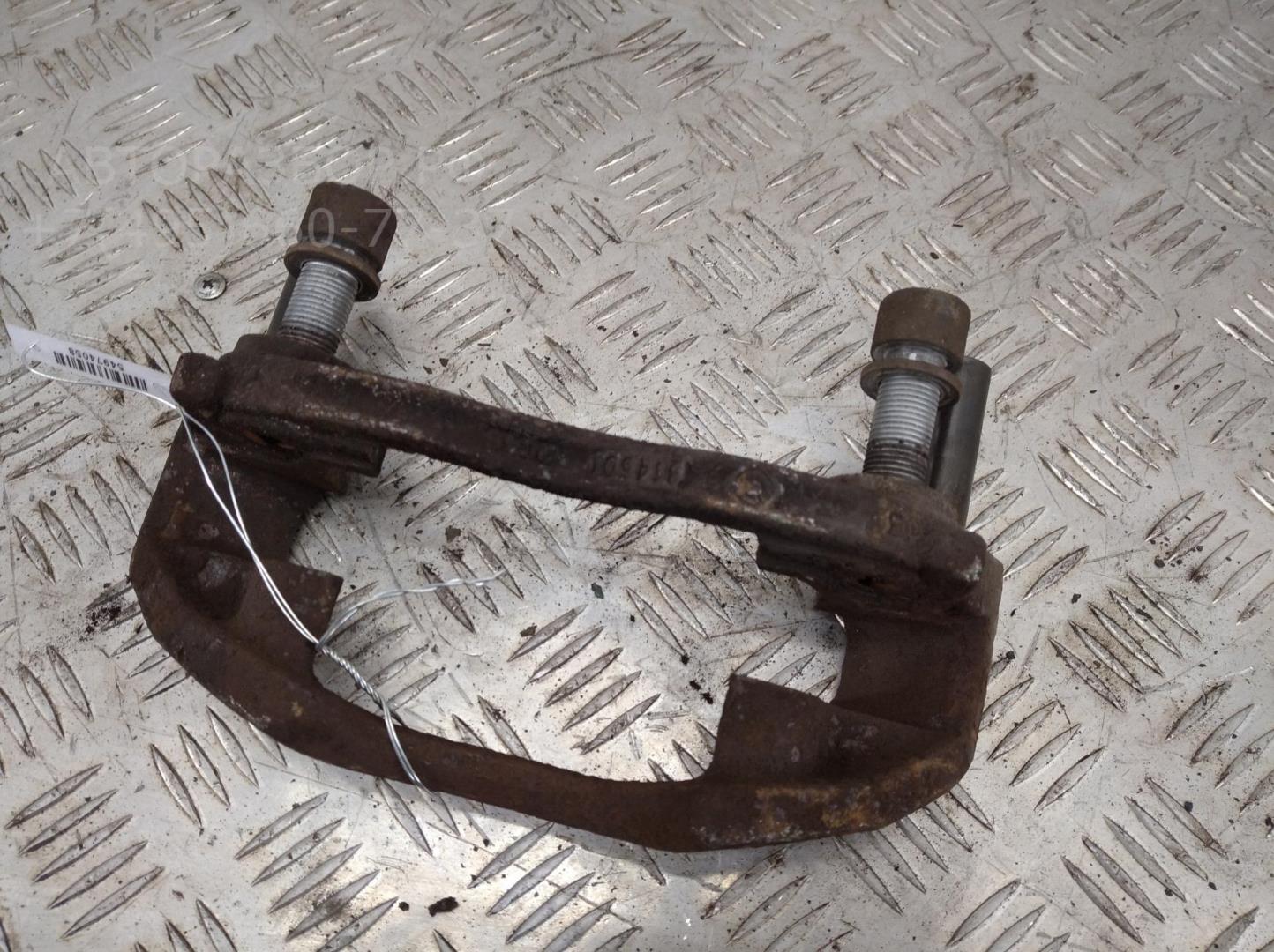 Скоба суппорта переднего