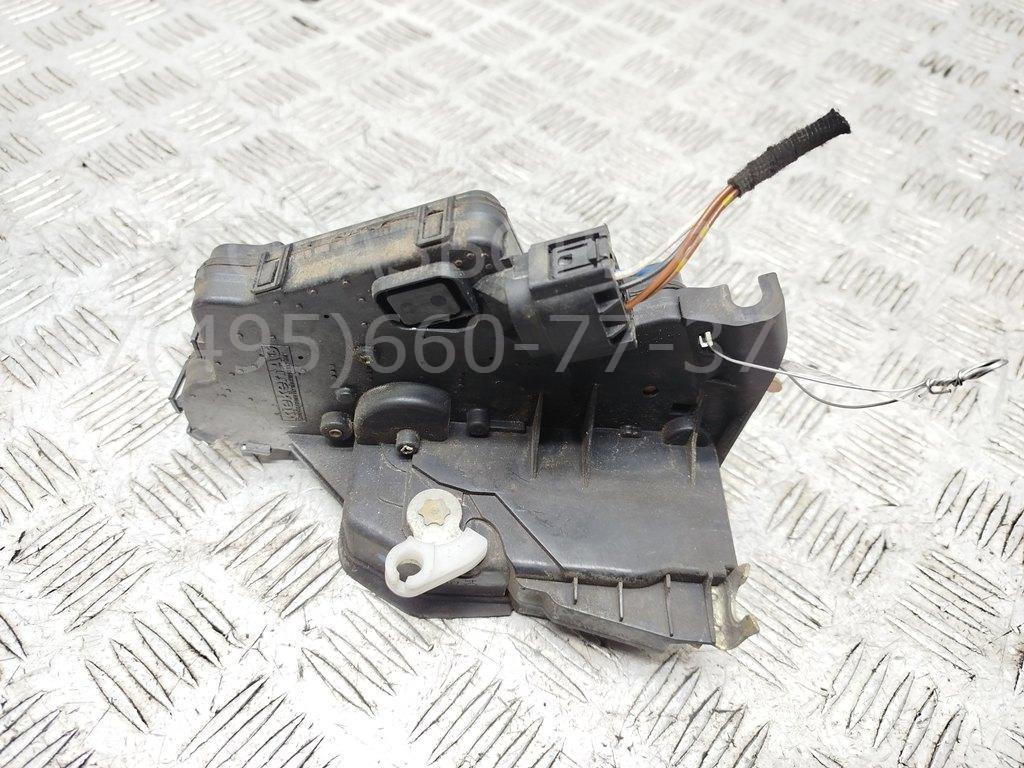 Замок двери передней правой