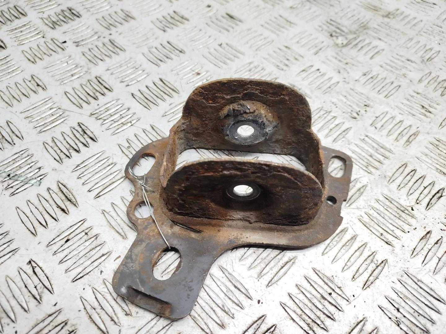 Кронштейн (сопут. товар)