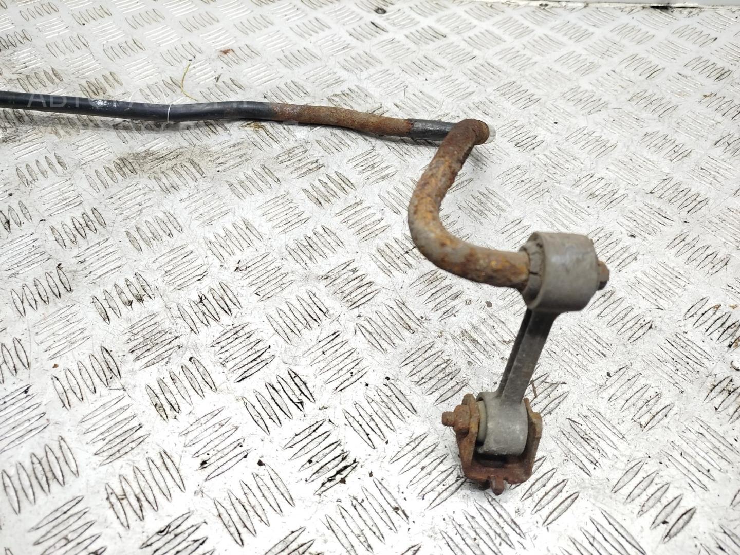 Стабилизатор задний