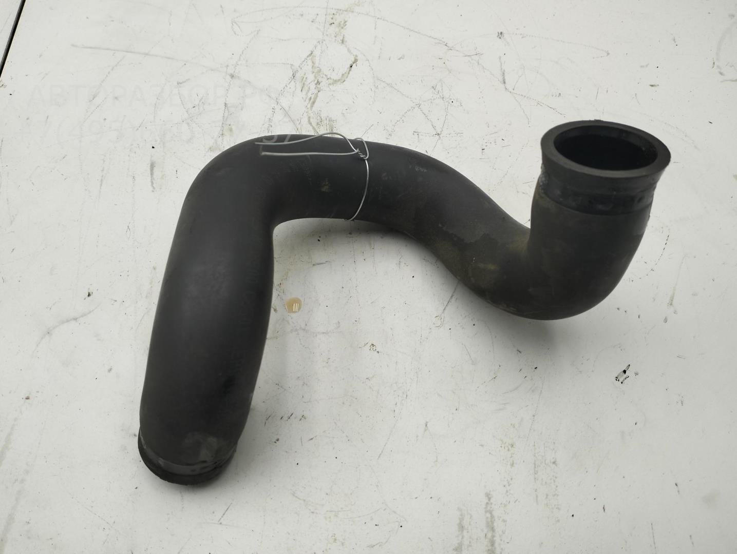 Патрубок радиатора