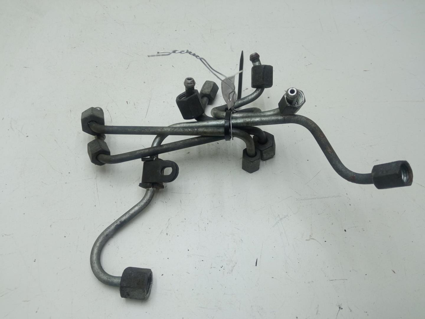 Трубка топливная