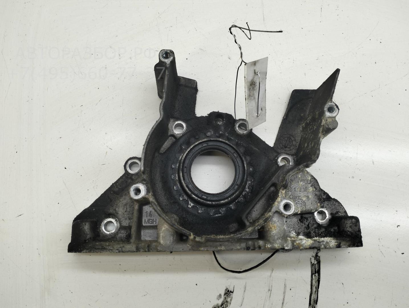 Крышка двигателя передняя