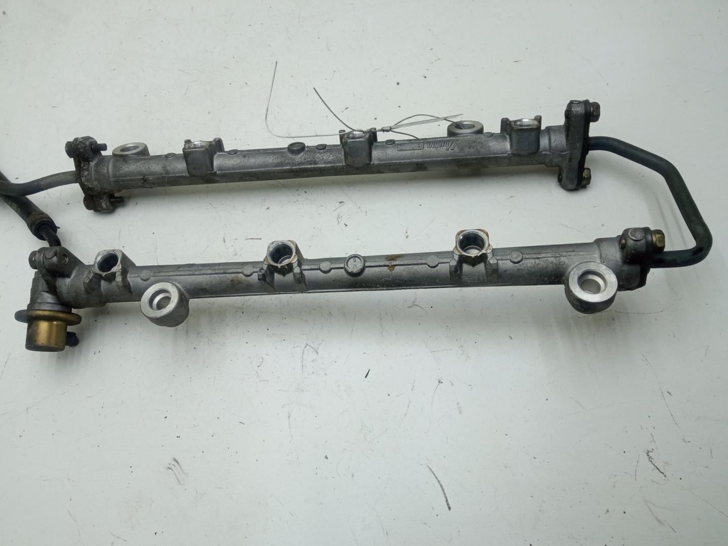 Рейка топливная (рампа)